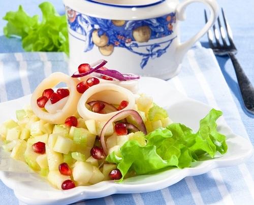 Легкие салаты на праздник, которые не испортят талию — вкусные рецепты